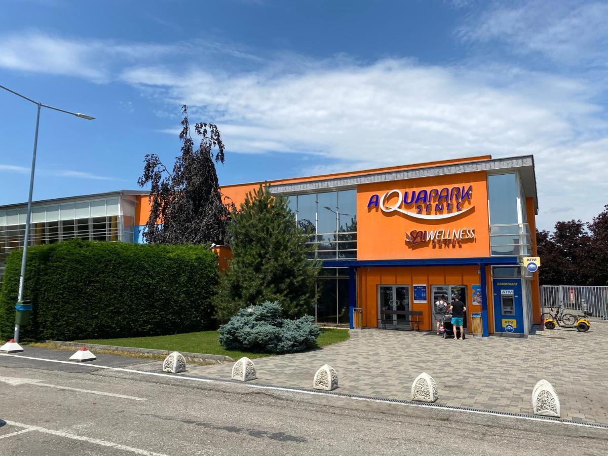 Apartman Delfin Senec Zewnętrze zdjęcie