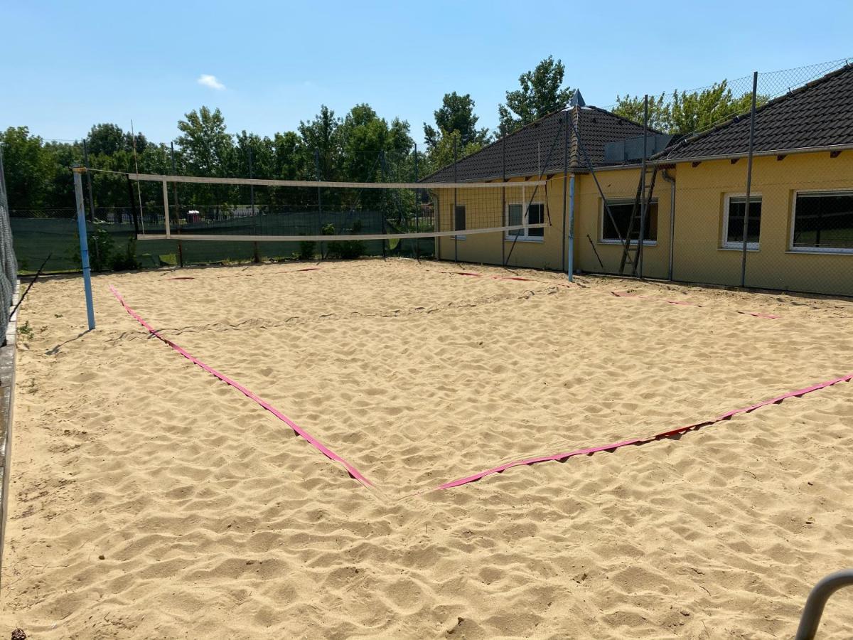 Apartman Delfin Senec Zewnętrze zdjęcie